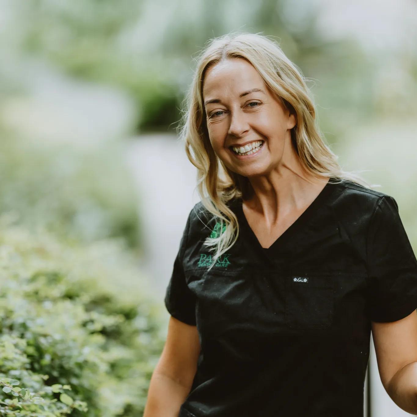 Wendy Lyons
